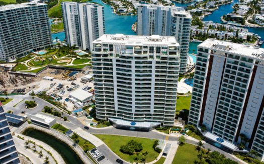 Departamento de lujo en Novo Puero Cancún